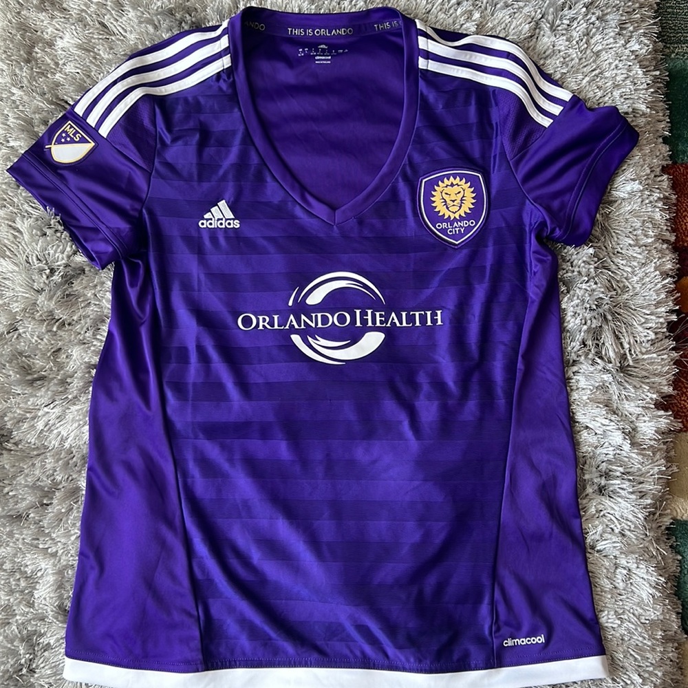 Adidas athletic top